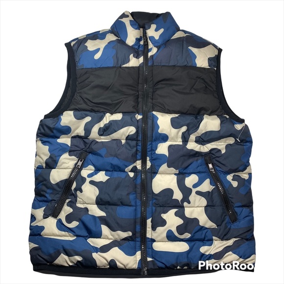 NWOT Blue Camouflage Puffer Vest Size 10 - Picture 1 of 5